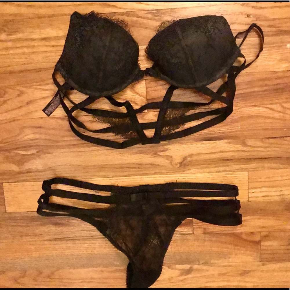 Very Sexy Black Victoria’s Secret Bra Panty Set